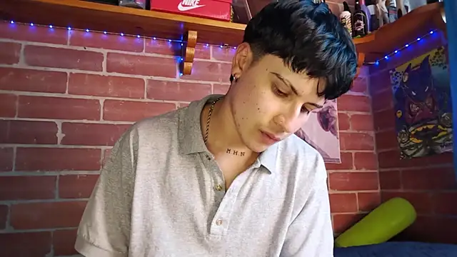 PaulDamico live sex cam