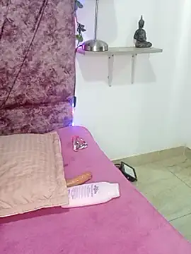 mia_valentina___ - Mia_valentina___'s free webcam - UK Sex Cams