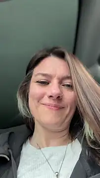 LadyLena1 live cam profile