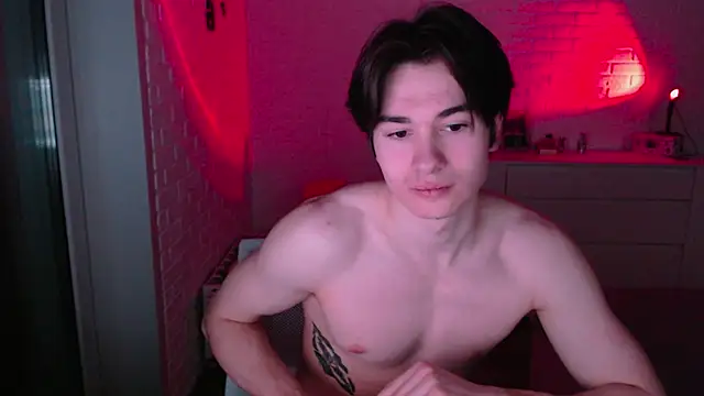 MarkusDean live sex cam