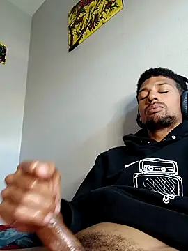 BigPrettyDick777 live sex cam