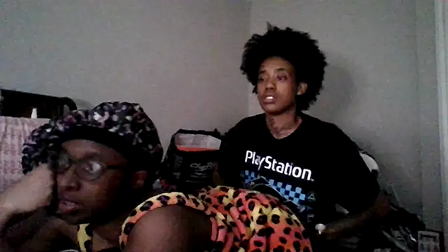 dezzidavill - Dezzidavill's free webcam