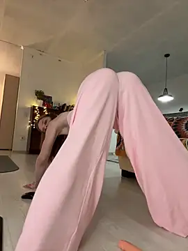 leyajohnson - LeyaJohnson's free webcam - UK Sex Cams