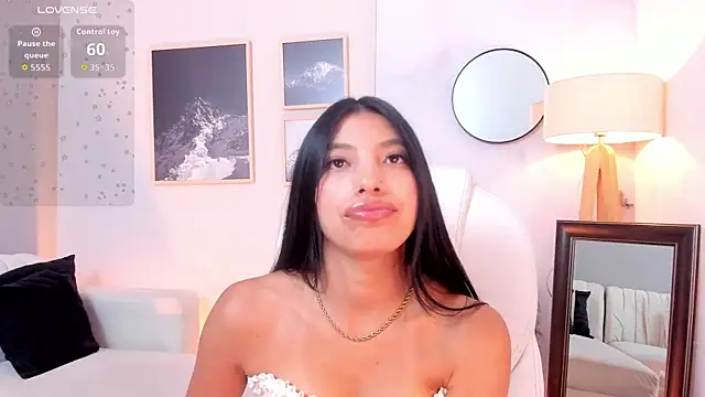 tiffany_low - Tiffany_Low's free webcam - UK Sex Cams