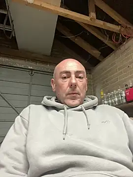 richmcgee (Ask my age) - #anal #anal-toys #balds #bisexuals #cam2cam #cheap-privates #daddies #hd #medium #mobile #new #small-audience #uk-models #white