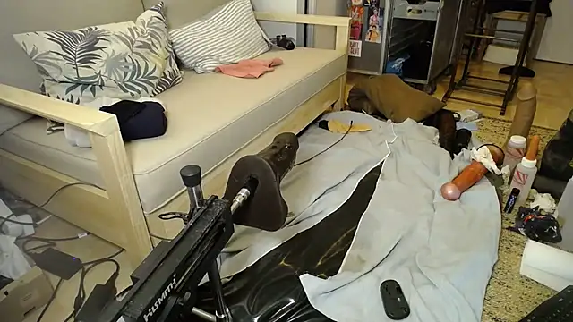 natjuk (Ask my age) - Middle week hungry hole!! Sharing -..