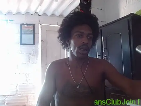 larry-n-clouds - Larry-n-clouds's free webcam - UK Sex Cams