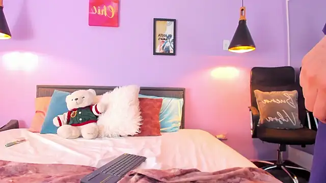 lanablacke_ - Lanablacke_'s free webcam - UK Sex Cams