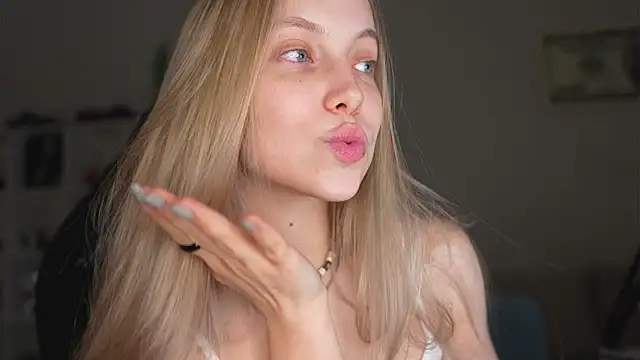 appr0ved_ - Appr0ved_'s free webcam