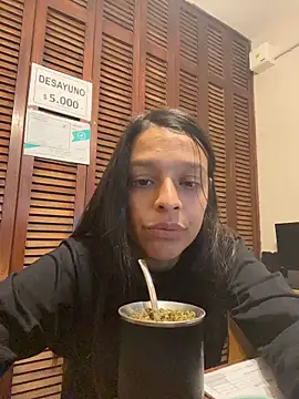 orianaxclusive - OrianaXclusive's free webcam - UK Sex Cams