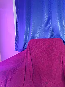 Webcam Model (noty_girl2)  is live.Free join now!