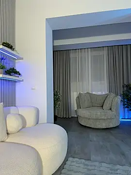 Webcam Model (KirstieVegas)  is live.Free join now!