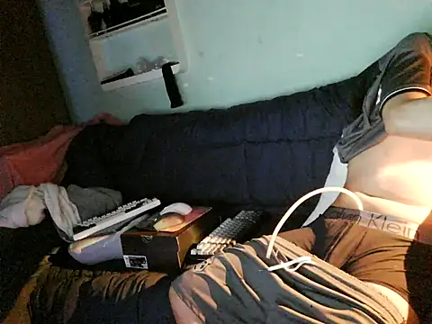 boyhigh1997 live sex cam