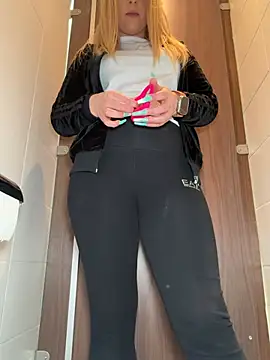 Strongqueen live sex cam