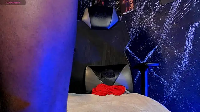 jacksonmuller_ (M young) - Hard cock with saliva for me