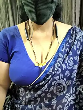 le modèle bhuvana_555 est en webcam porno dans un show sur le site stripchat, il possède les tags suivants: girls,affordable-cam2cam,best,best-milfs,big-ass,big-ass-doggy-style,big-ass-indian,big-ass-milfs,blowjob,blowjob-milfs,brunettes,brunettes-blowjob,brunettes-milfs,cam2cam,cheapest-privates,cheapest-privates-best,cheapest-privates-indian,cheapest-privates