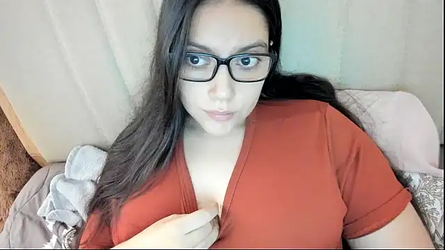 roniewester (F young) - fuck pussy with legs up c2c and pvt open