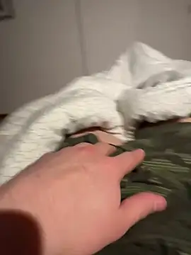 secretcouple23 - SecretCouple23's free webcam - UK Sex Cams