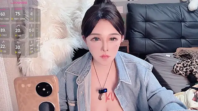 美女Aichinaitang168在线直播