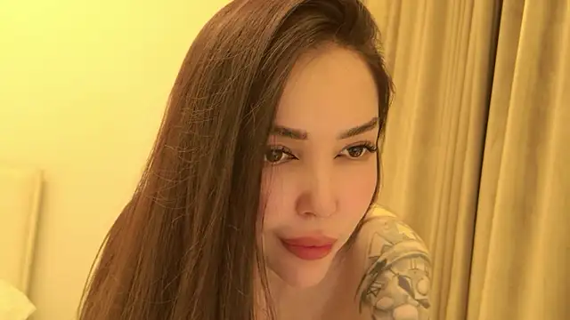 ActiveDi live sex cam