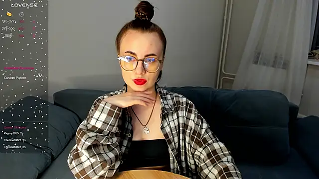 MewStella live sex cam