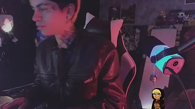 AcidMilo live sex cam