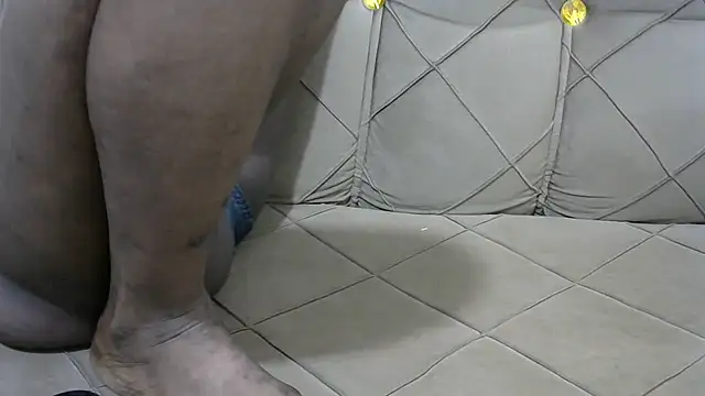 cherry_berry_ (F milf) - rub clit