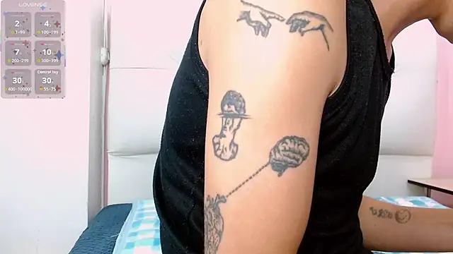 alexx_bigcockk - Alexx_bigcockk's free webcam - UK Sex Cams