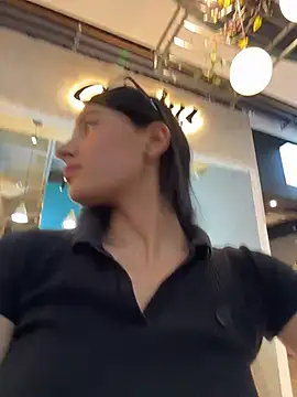 ema_rose_ (G young) - Show tits in public 🔥