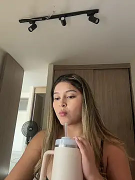 lunablossom_ (F young) - SHOW CUM 😈