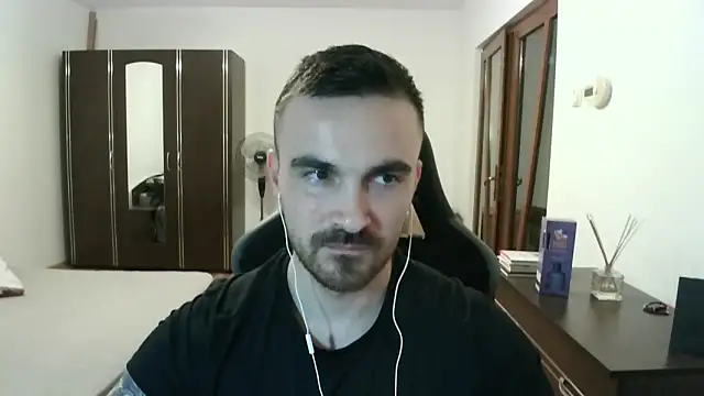 mu5clemania2 - Mu5clemania2's free webcam - UK Sex Cams