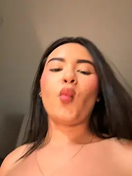 jailyncam_ - Jailyncam_'s free webcam - UK Sex Cams