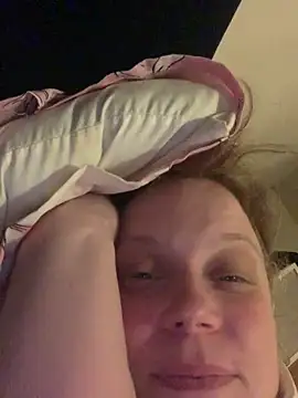 Webcam Model (Sexy-Sky66)  is live.Free join now!