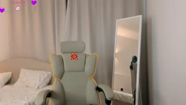 ssandralovin - Ssandralovin's free webcam