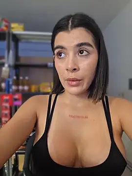 sweetnahoxxx - Sweetnahoxxx's free webcam