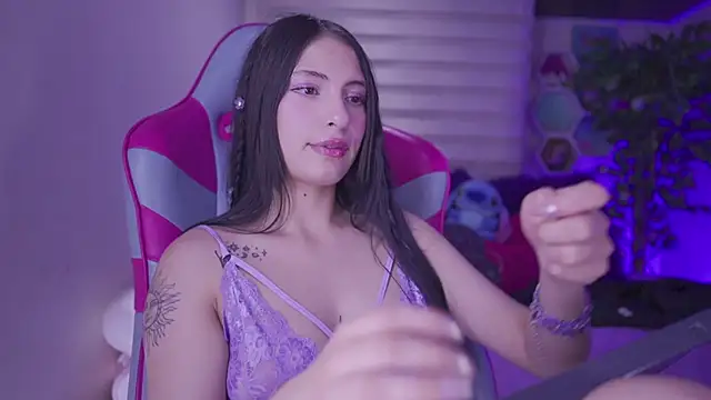 rebecah_1 - Rebecah_1's free webcam