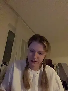 MaryHiggins live sex cam