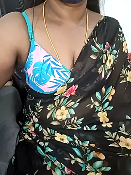 Tamil-hotwife live cam profile