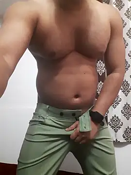 Guyinformal's live cam