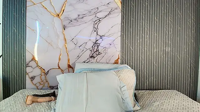 big_tits_in_your_face live sex cam