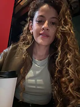 alana15 Live Webcam on Stripchat