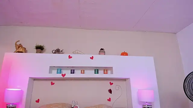 vanne_thorner - Vanne_Thorner's free webcam - UK Sex Cams