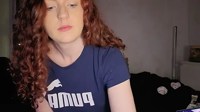 englishemily_69 - ENGLISHEMILY_69's free webcam