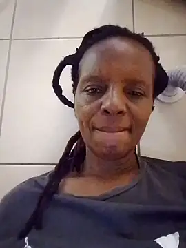 Webcam Model (01Wetlips)  is live.Free join now!