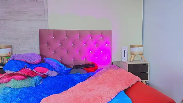 pamelaboobs - PamelaBoobs's free webcam