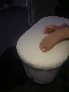 Webcam Model (Destinylovex)  is live.Free join now!