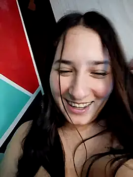 Webcam Model (Mysticdooll69)  is live.Free join now!