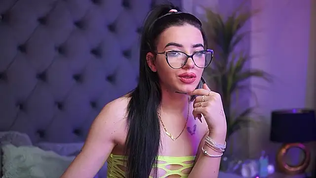 calliedoll - CallieDoll's free webcam