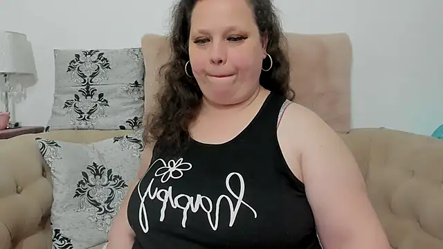 karolinejoyy - KarolineJoyy's free webcam