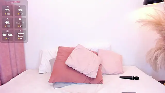 im_lunaluxe - Im_LunaLuxe's free webcam